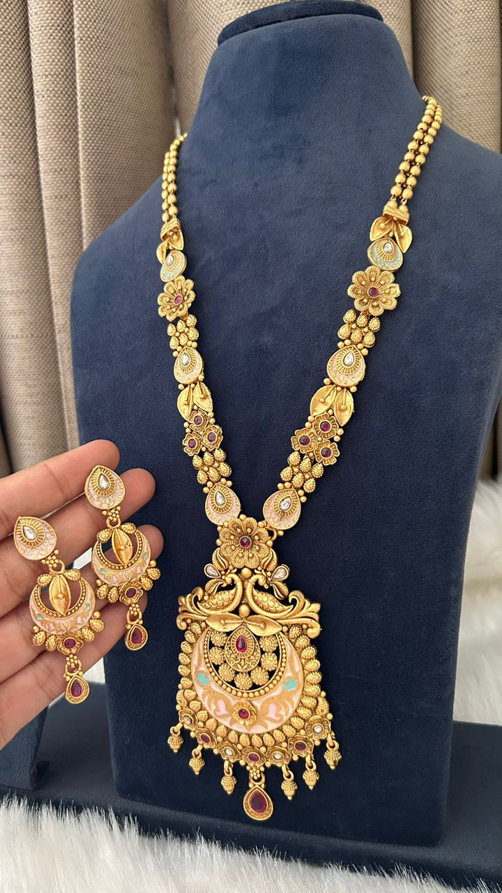 Antique Gold Set