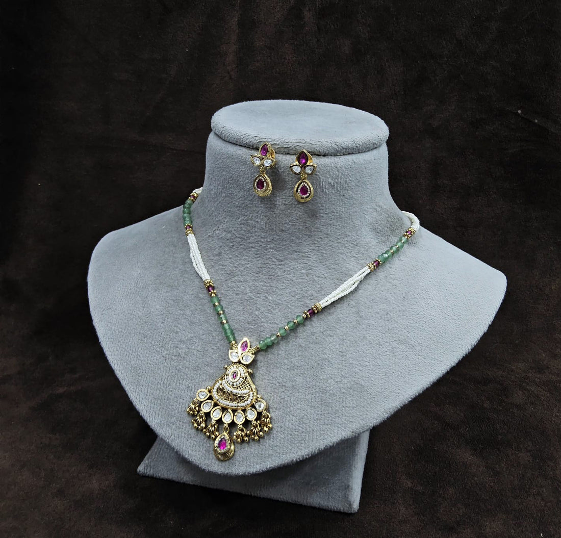 Pendant Bandhai Set